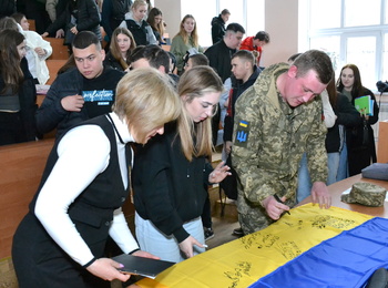 Зустріч здобувачів вищої освіти з військовослужбовцями 72-ої ОМБр ім. Чорних Запорожців