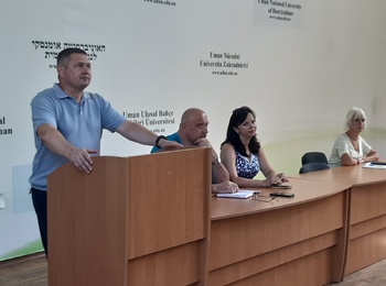 Факультет економіки, підприємництва та інформаційних технологій щиро вітає першокурсників у своїй дружній родині!