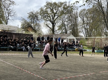 Благодійні матчі з баскетболу та волейболу: спорт, що об’єднує